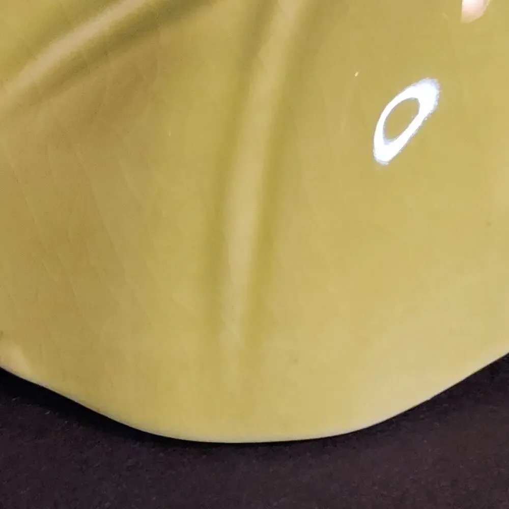 Unmarked tone green